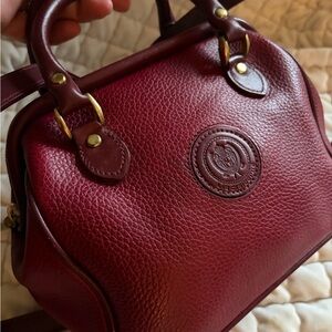 VINTAGE LIZ CLAIBORNE
MINI DOCTOR BAG *